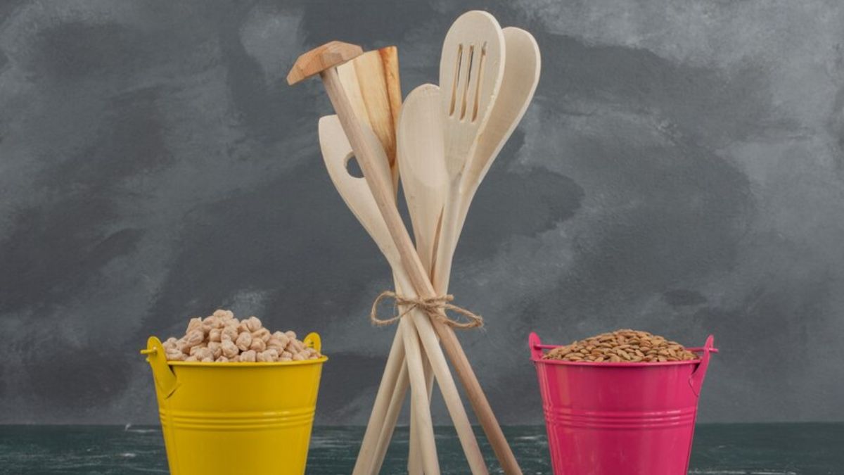 Eco-Friendly Breakfast Buffets: The Role of Disposable Forks and Spoons and Quality Cereal Dispensers