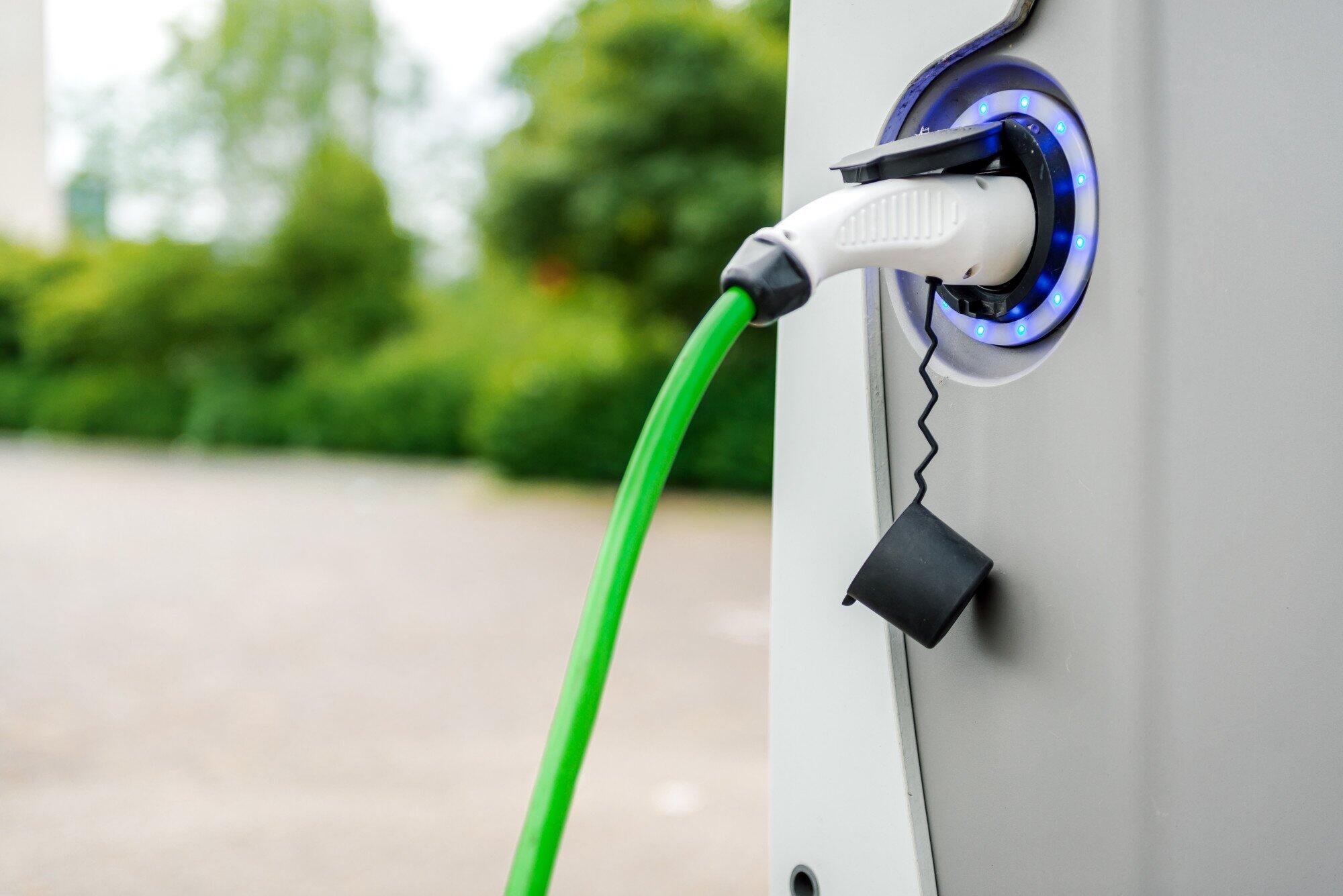 when is the best time to charge your x5 phev