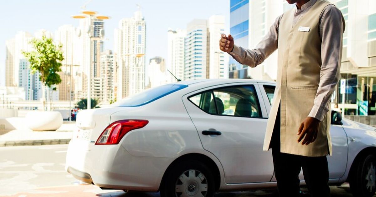 RENTING A CAR IN DUBAI