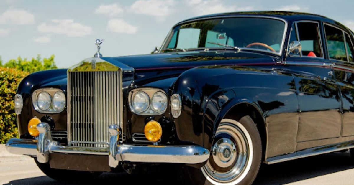 RENTING LUXURY CARS