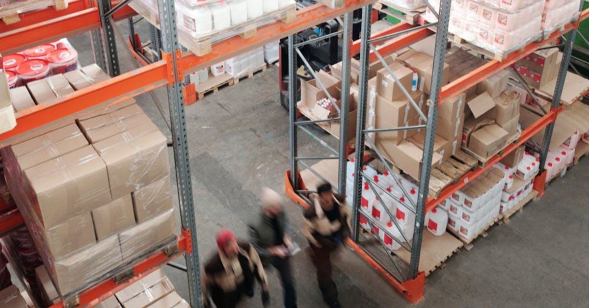 LOGISTICS IN E-COMMERCE