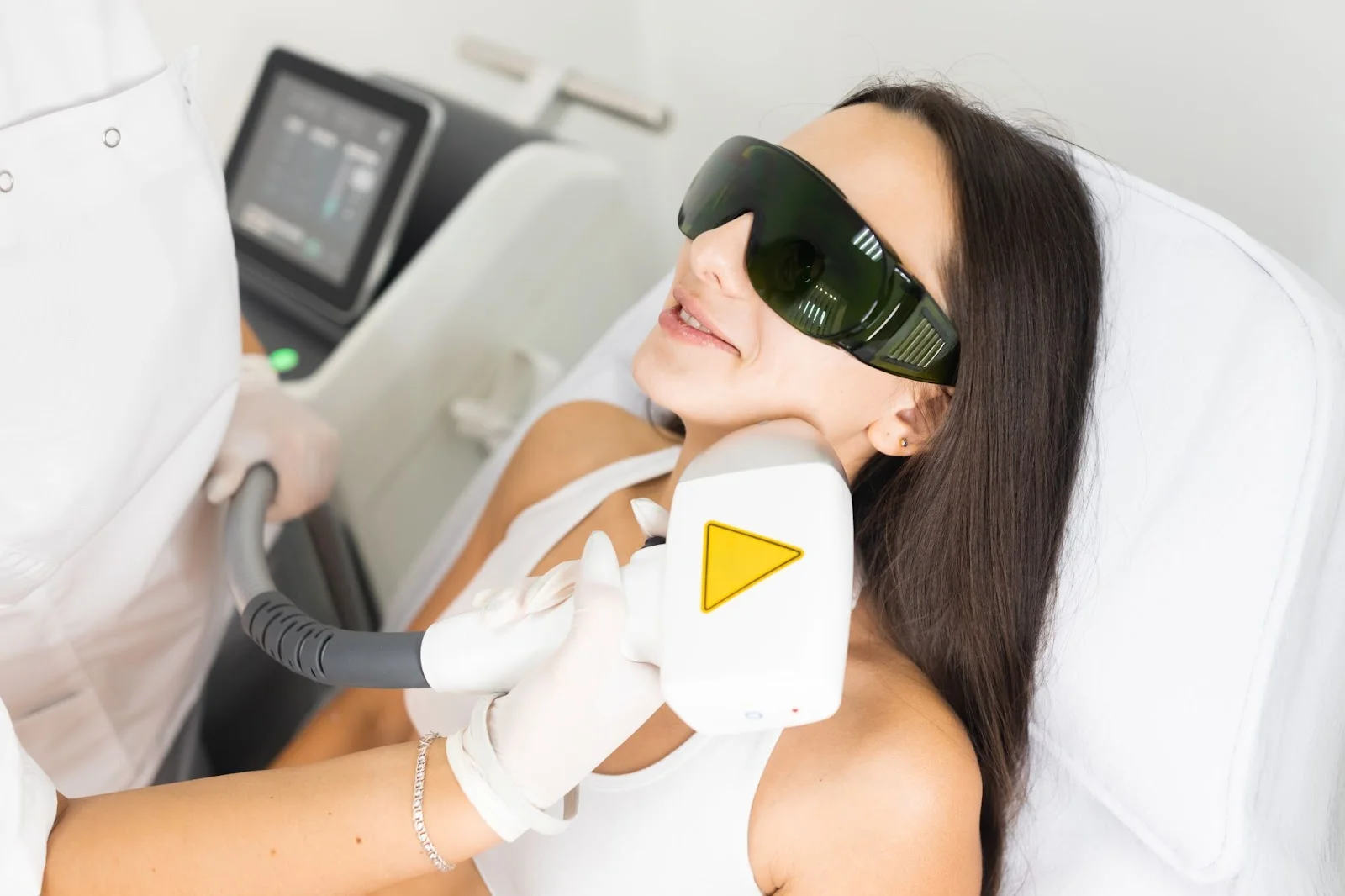 Laser Skin Treatments vs. Traditional Facials