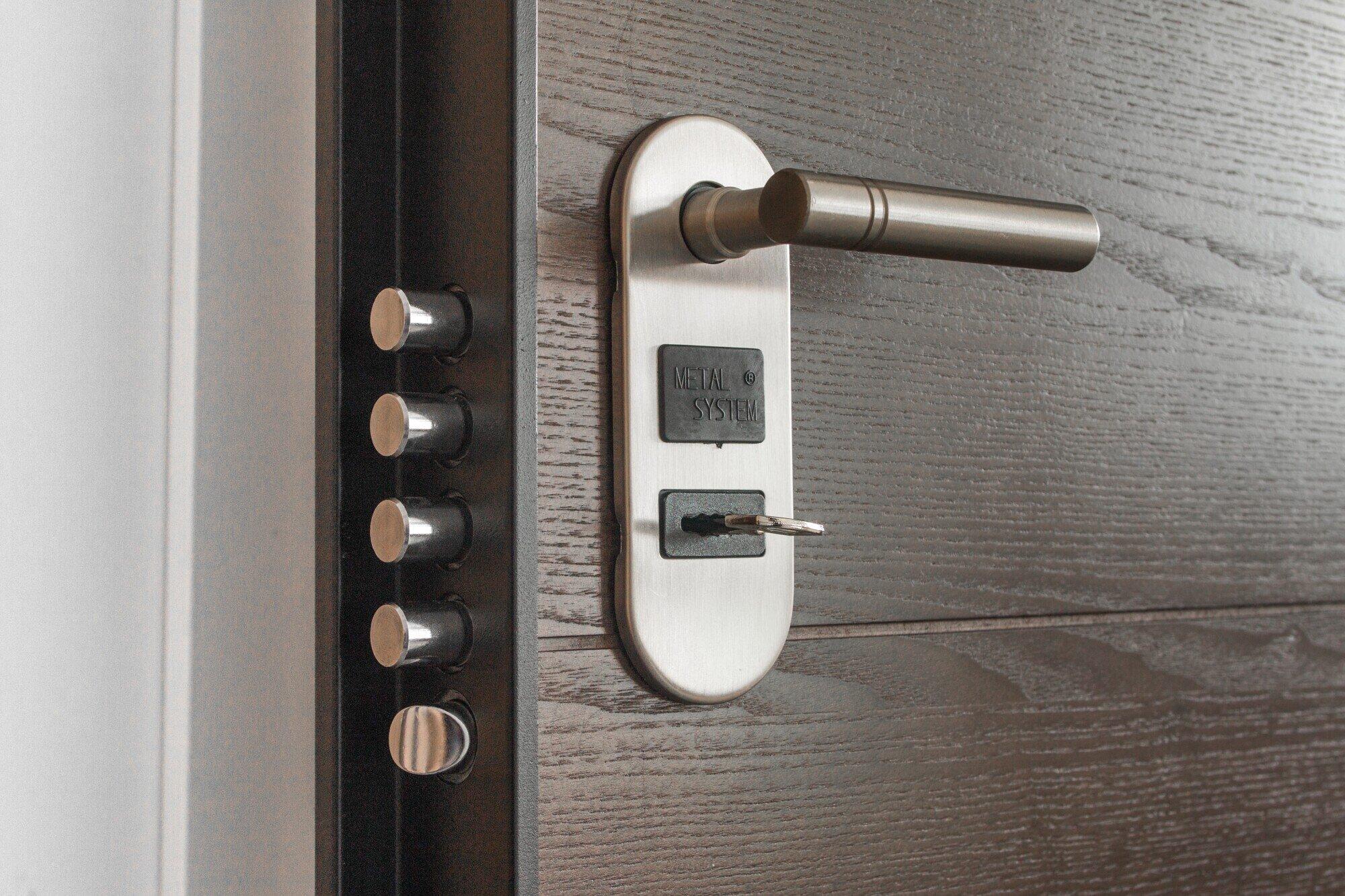 Right Lock System