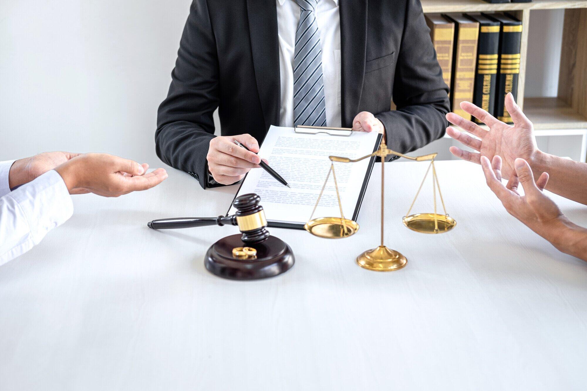 Why You Need an Experienced Divorce Lawyer