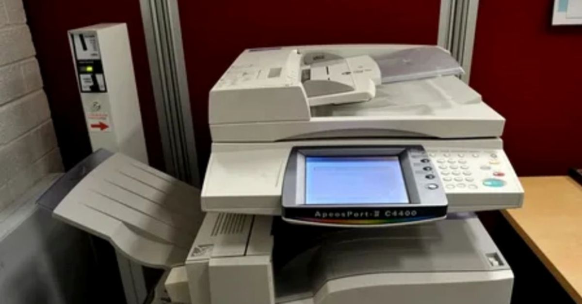 PHOTOCOPIER MACHINE