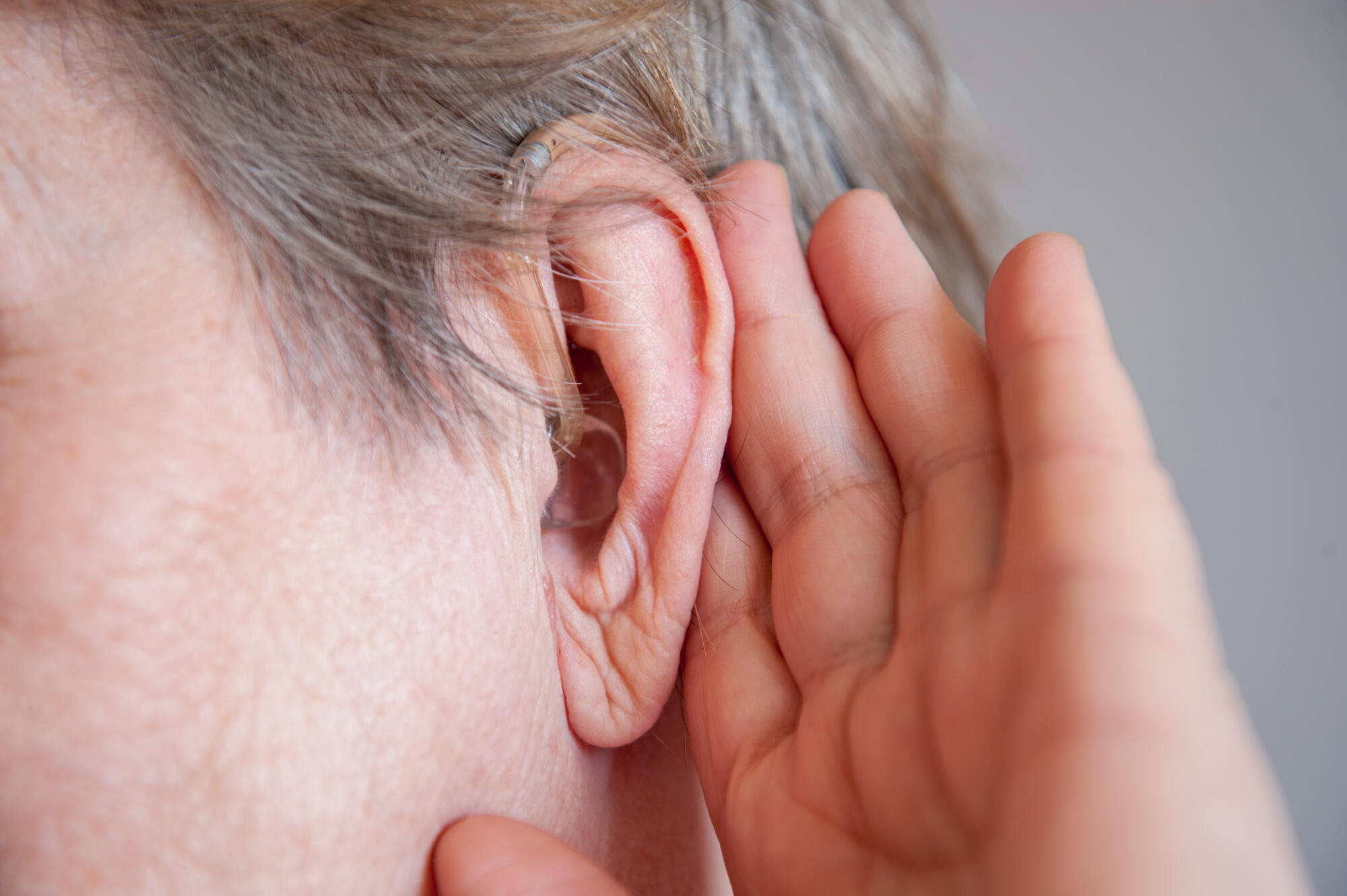 Key Hearing Protection Tips for Seniors in High-Noise Environments