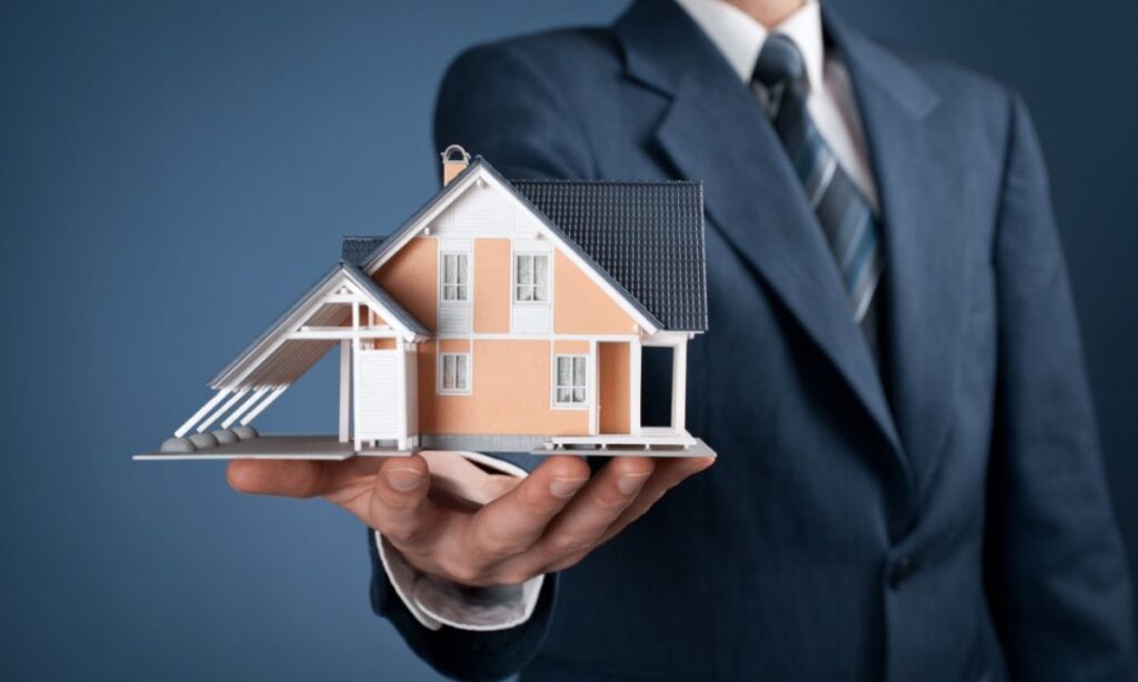 Real Estate Agent