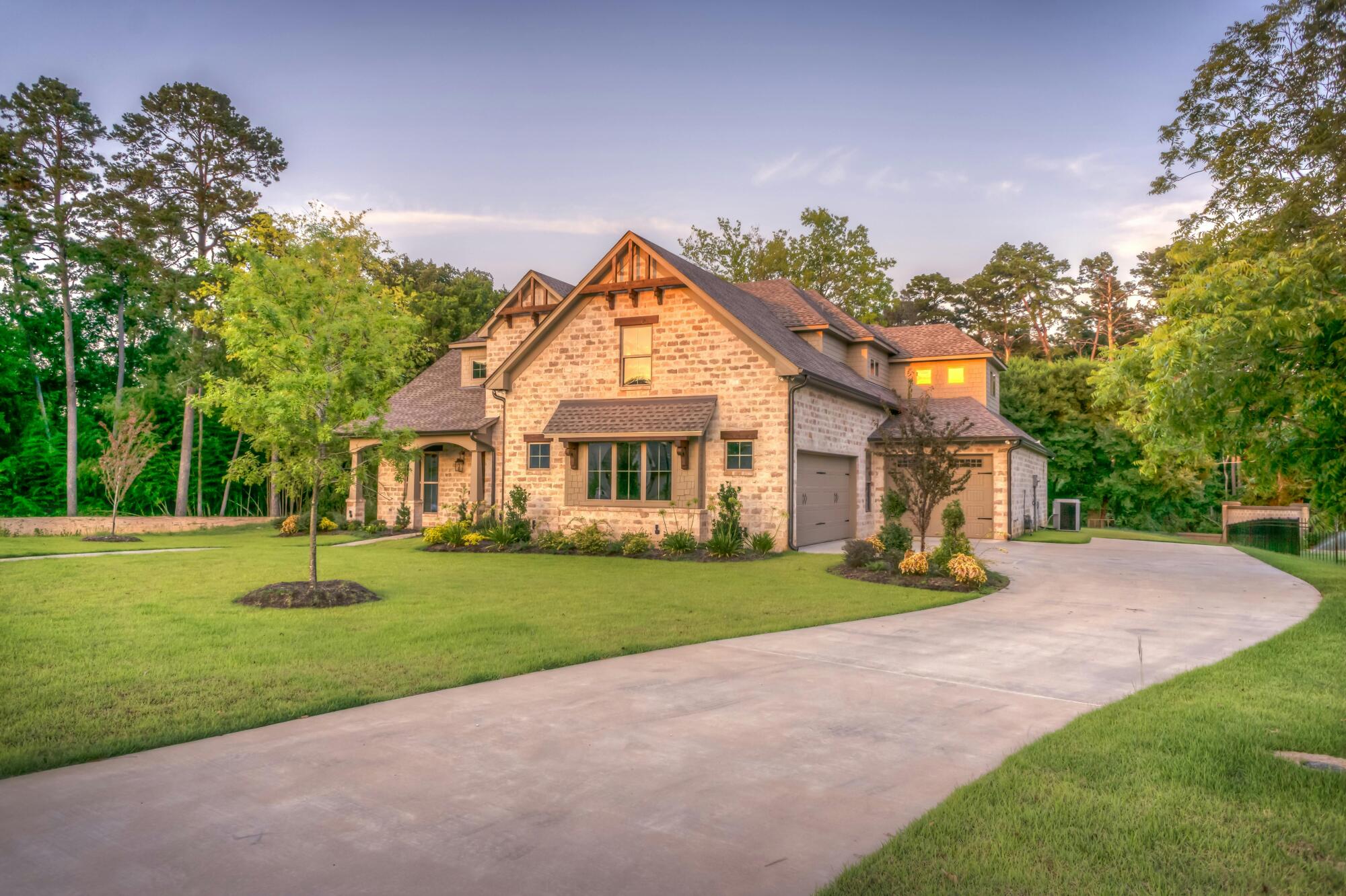 How to Resolve Property Disputes Quickly and Legally