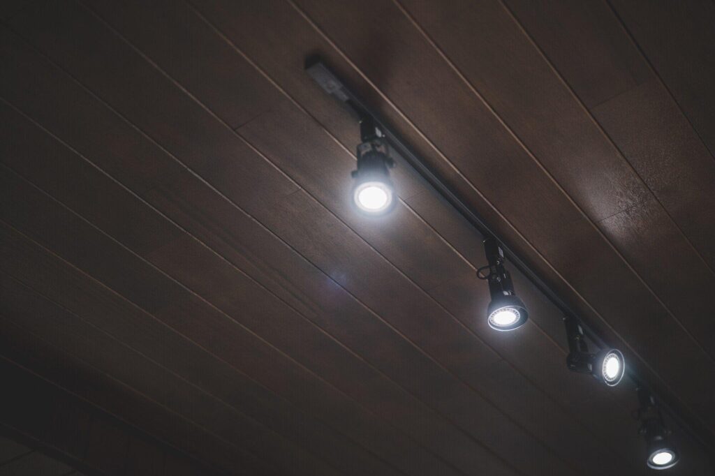 Metal Ceilings: Aesthetic and Practical