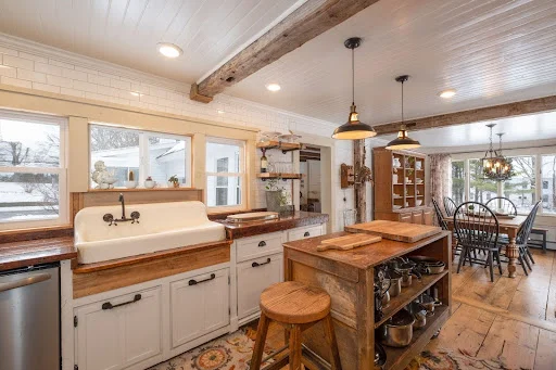 Farmhouse Kitchens