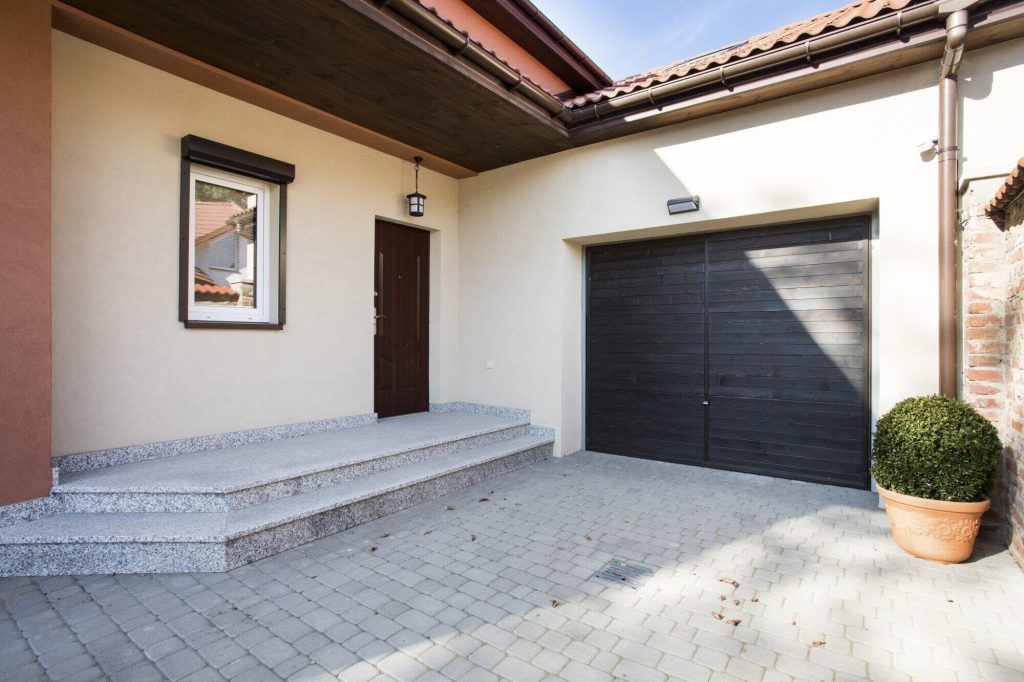 Common Garage Door Problems and Expert Repair Solutions