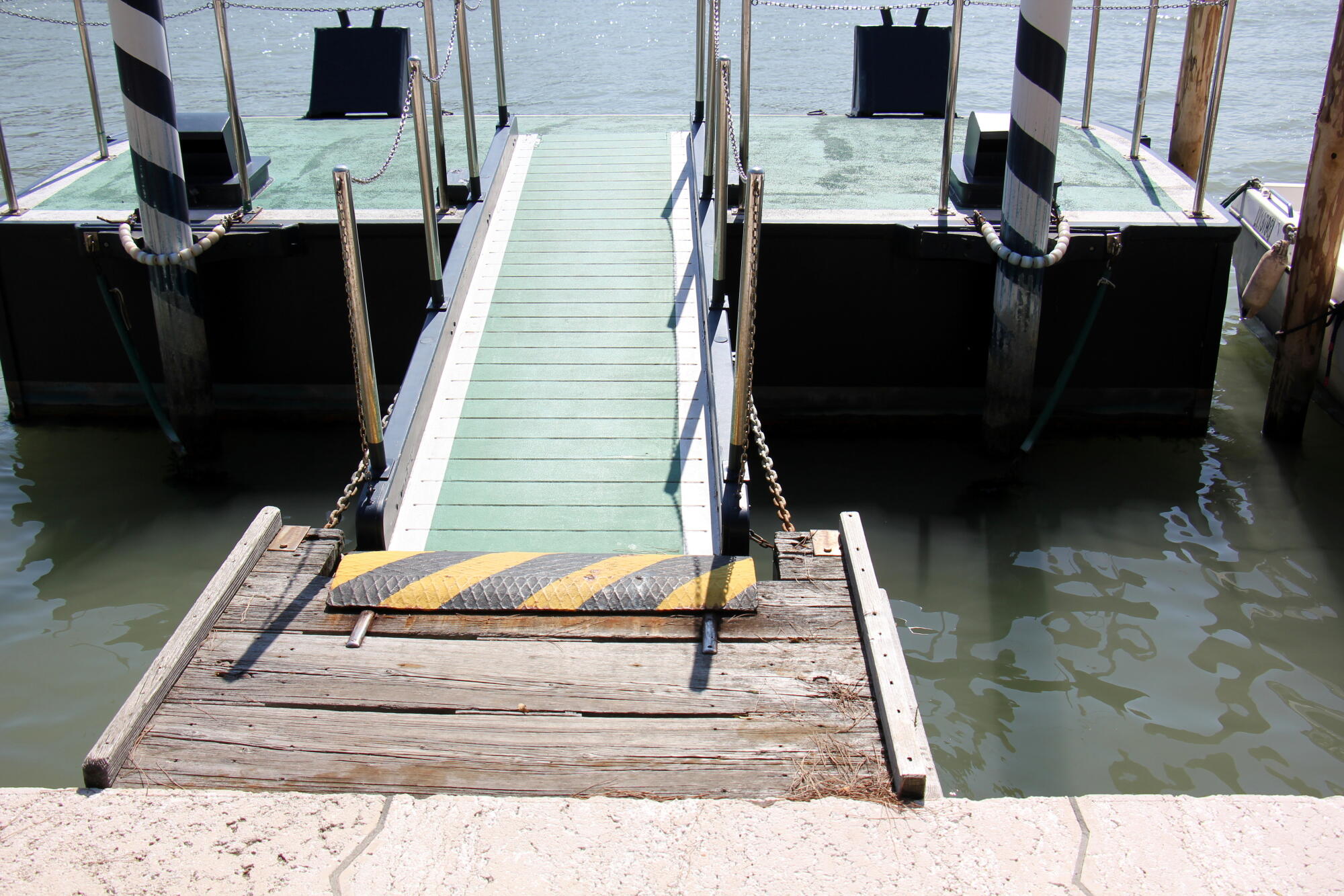 A Complete Guide to Dock System Types for Waterfront Properties