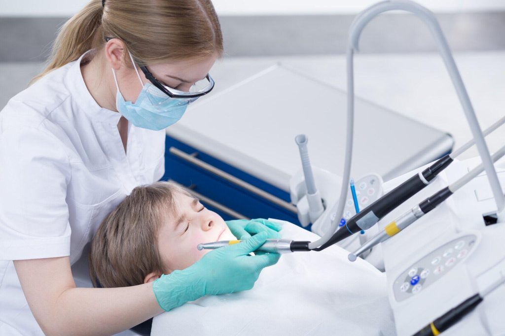 Dental Care Tips for Parents and Children to Build Healthy Smiles