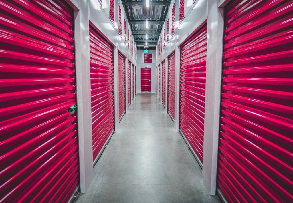 Best Storage Options for Seasonal Belongings in Different Spaces