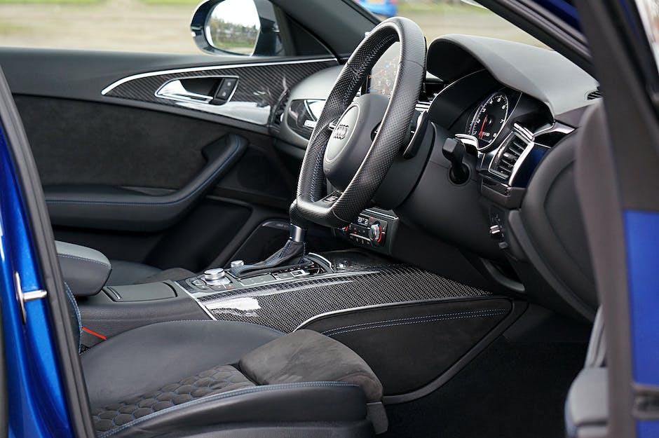 Essential Tools Every Vehicle Owner Should Have for Maintenance