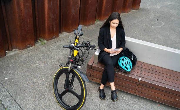 Cyclone lightweight electric bike