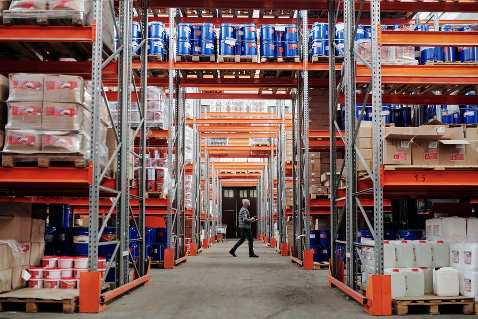 How Warehouse Racking Systems Improve Space and Productivity