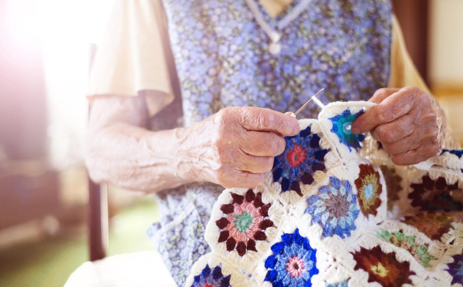 Top Easy Crafts to Celebrate with Grandparents