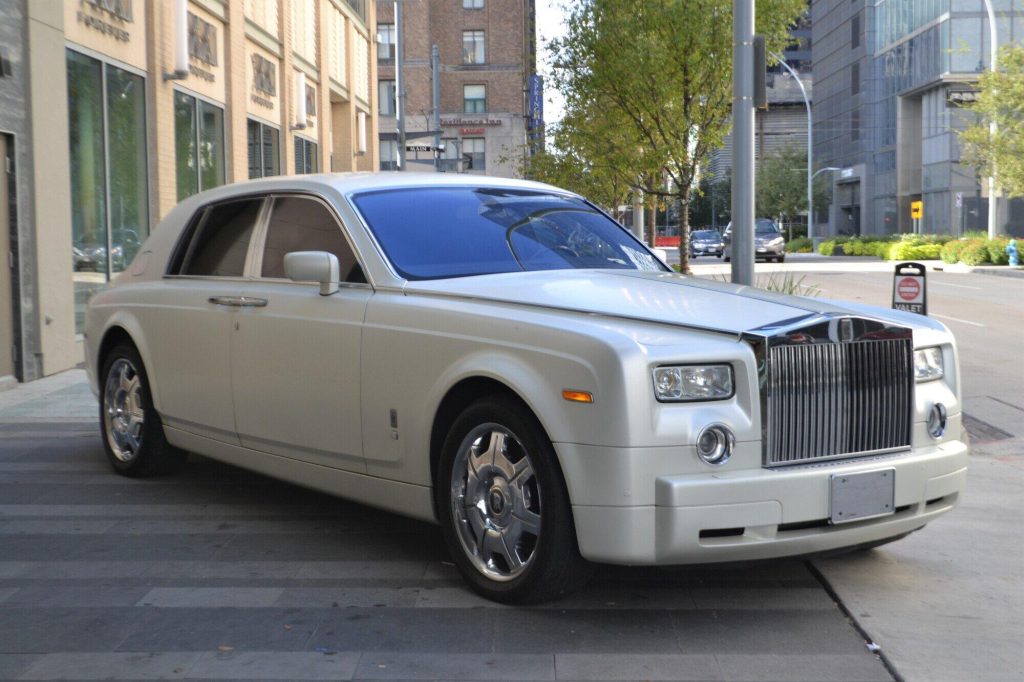 Ride in Style: Elevate Any Event with Luxury Transportation