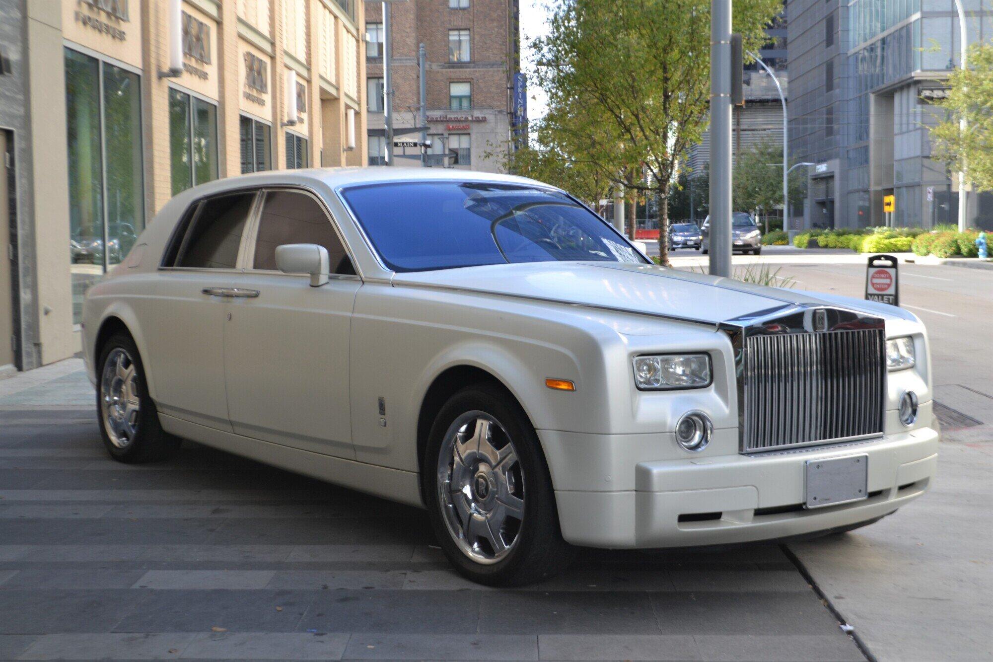 Ride in Style: Elevate Any Event with Luxury Transportation