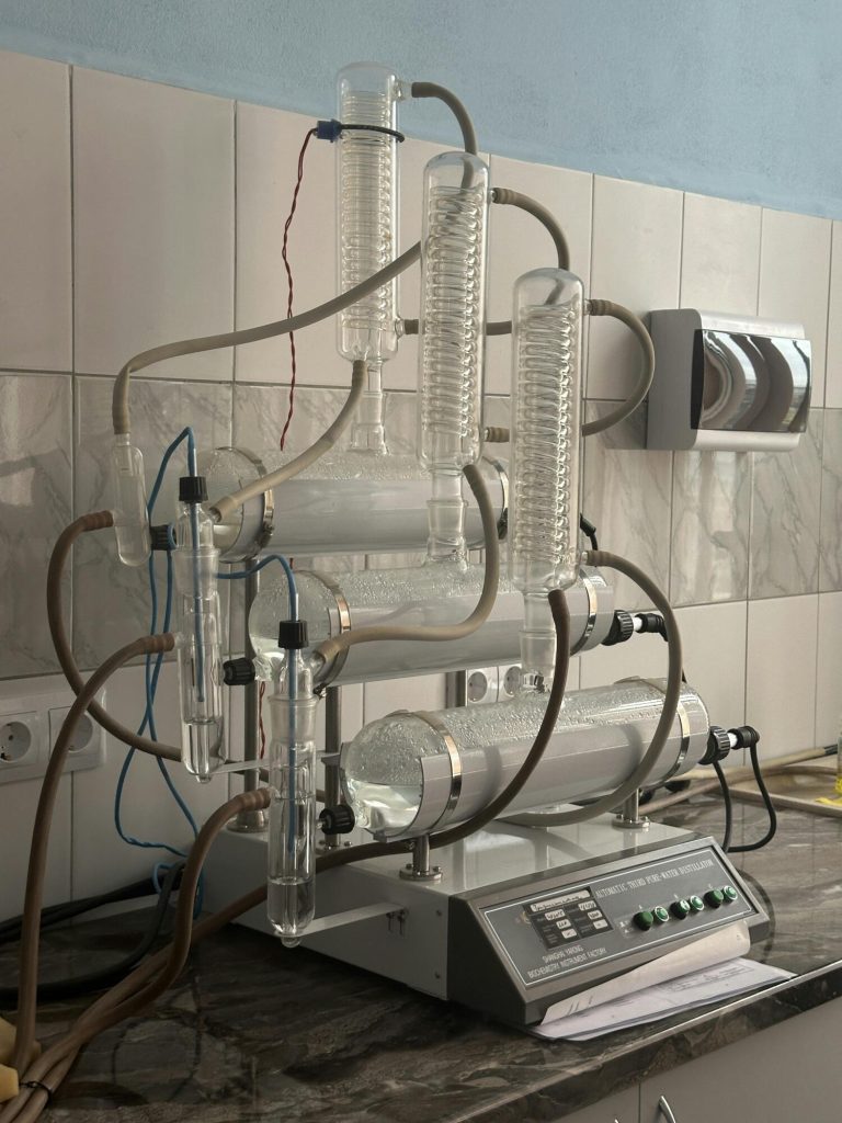 Controlled Airflow Workstations for Laboratory Protection