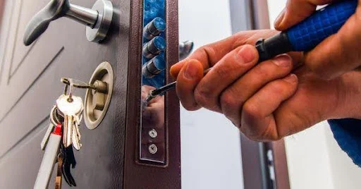 Emergency locksmith services