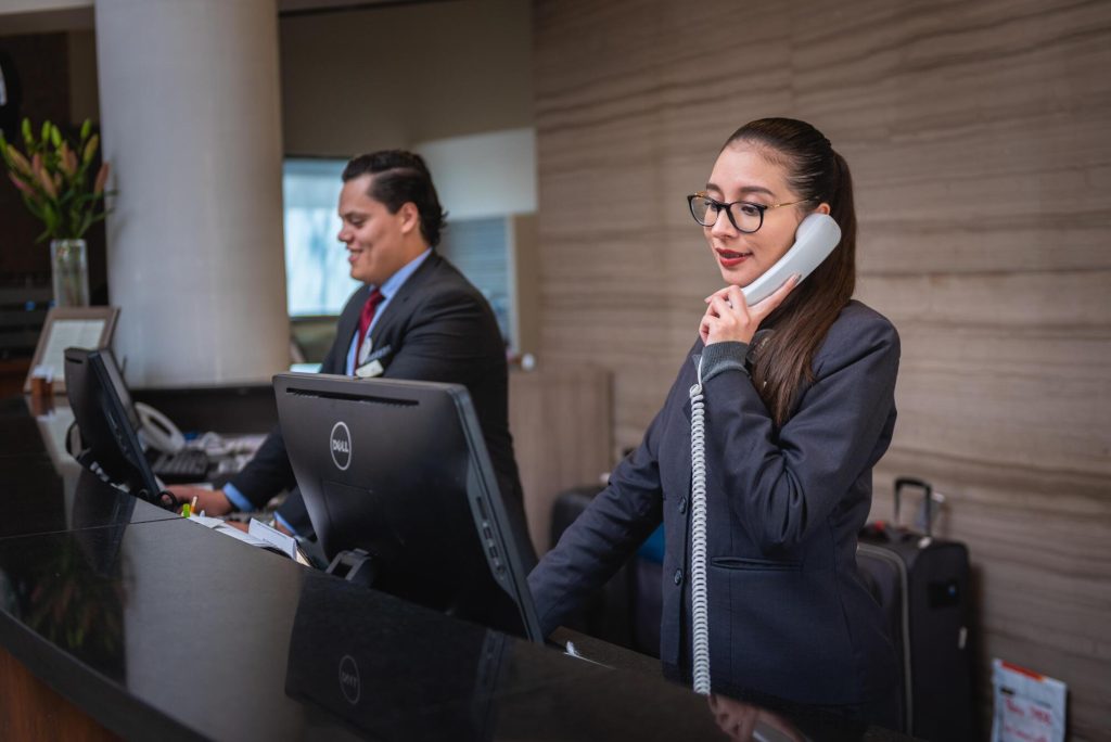 Why Businesses Are Investing in Intelligent Agent Service Systems