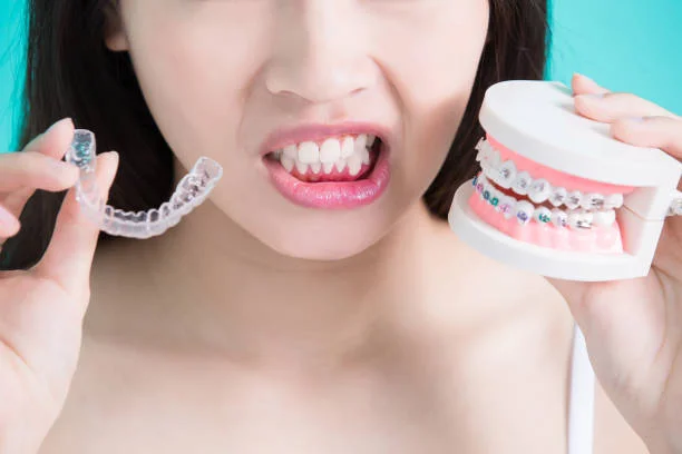 Invisalign Provider vs. Braces | Great Expressions