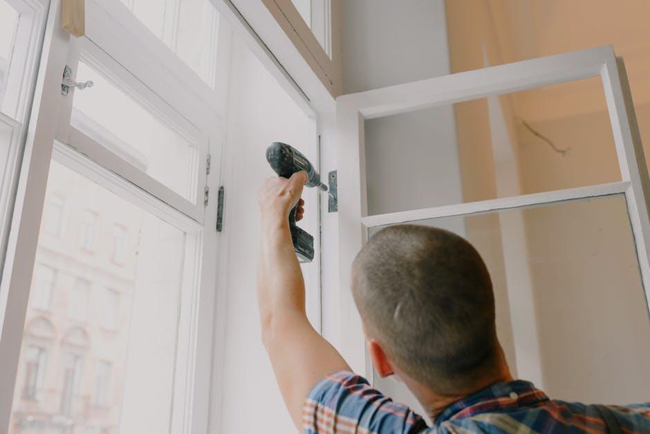 Choosing the Right Window Style for Better Airflow and Privacy